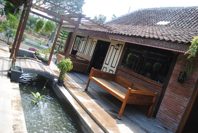Jhabu Resto